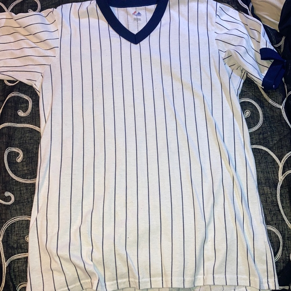 A simple referee t shirt